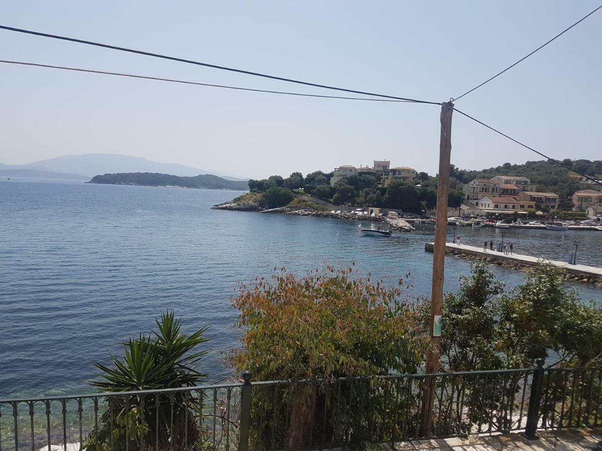 Bayside House Appartement Kassiopi Buitenkant foto
